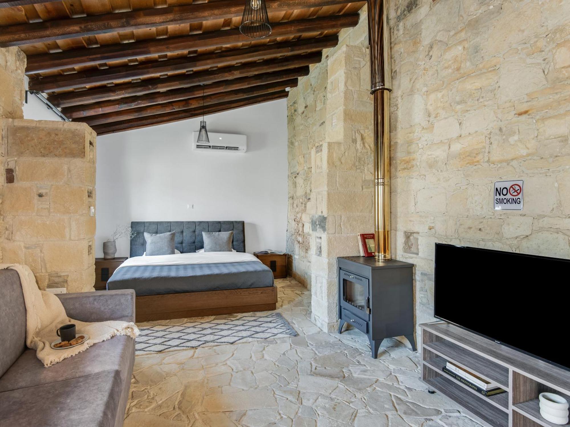 Andre Marie Stonewood Retreat Daire Limasol Dış mekan fotoğraf